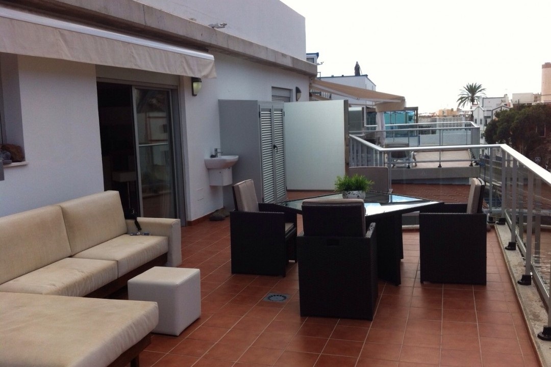 Vista Parq 6 -  1 Bed Apartment - Close to Beach - Long 'L' shape Terrace